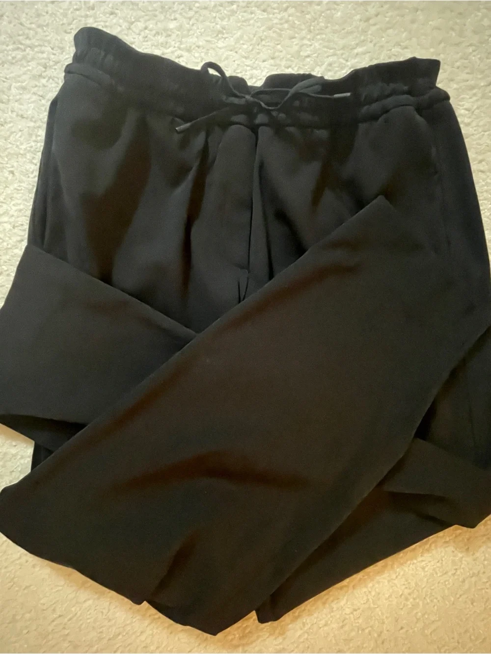 Lululemon Women Black Drawstring Tapered leg Pants inseam 27”